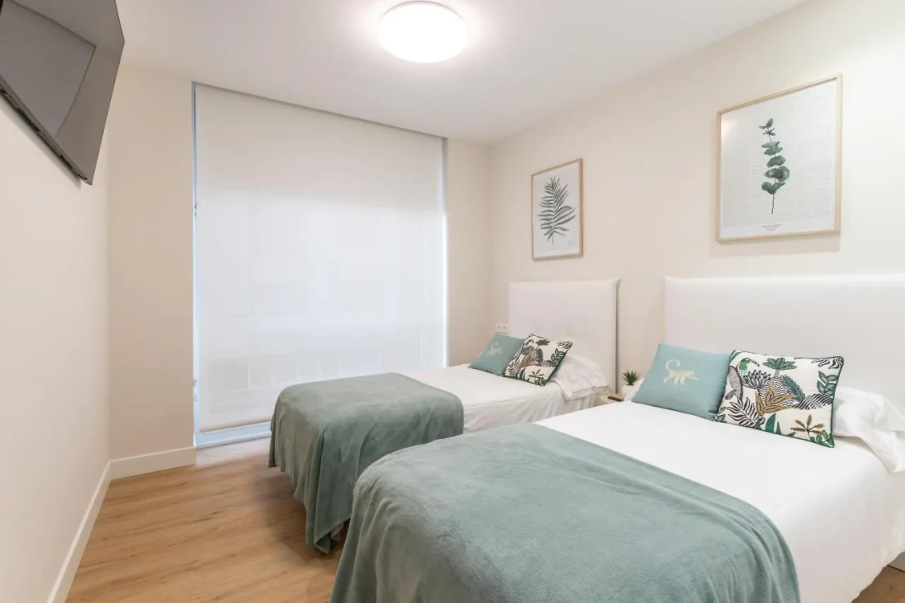 Apartamento Nuevo y Luminoso en Plaza Moyua Bilbao