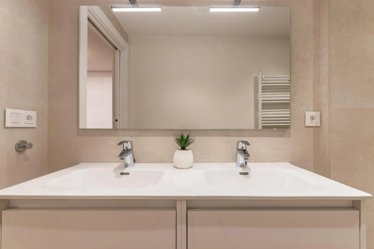Apartament Nuevo Y Luminoso En Plaza Moyua Bilbao Hiszpania