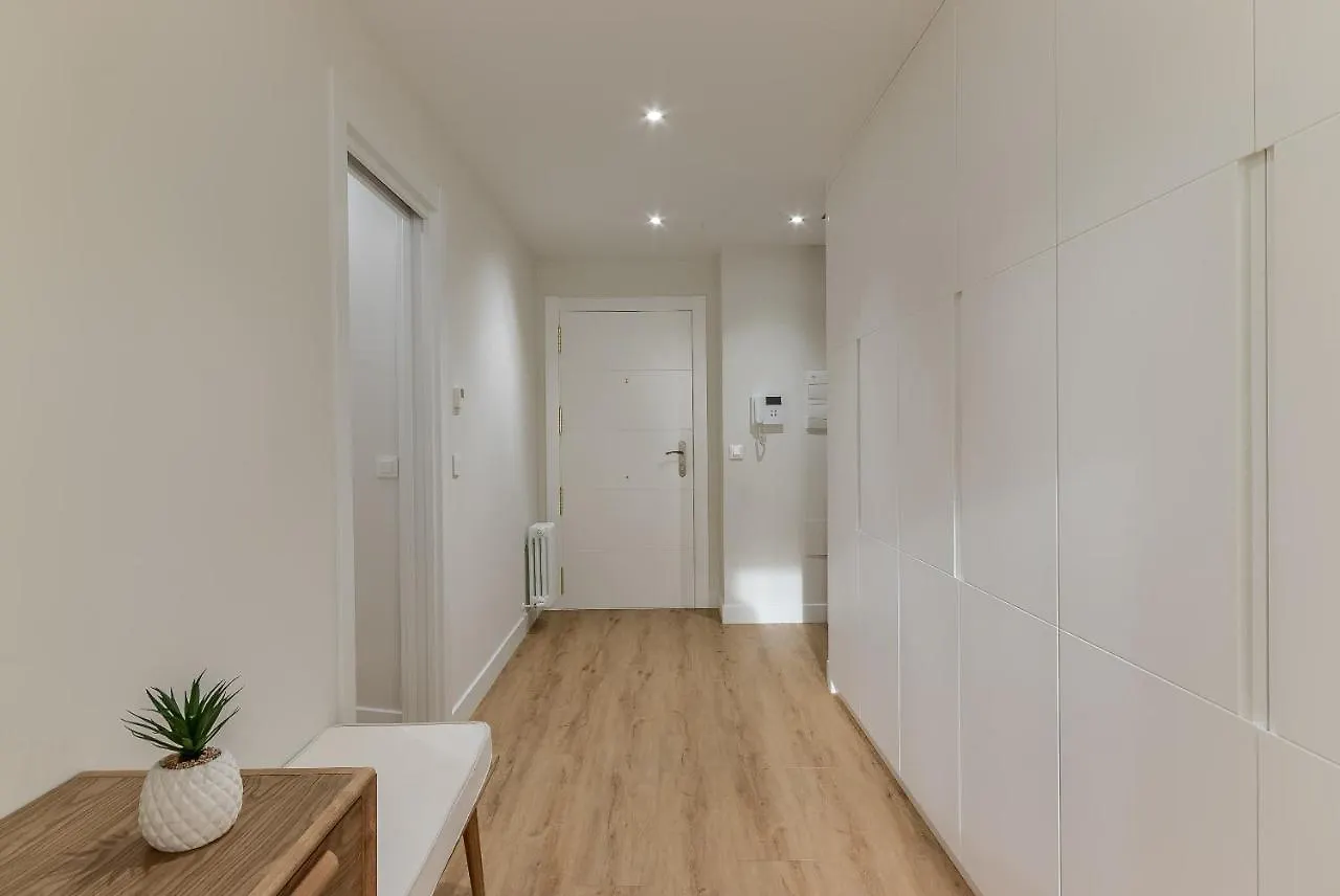 Apartament Nuevo Y Luminoso En Plaza Moyua Bilbao