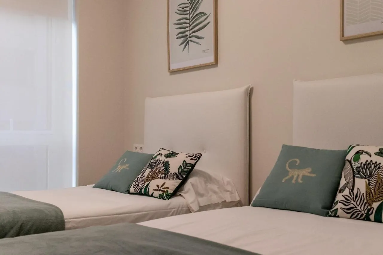 Apartamento Nuevo y Luminoso en Plaza Moyua Bilbao
